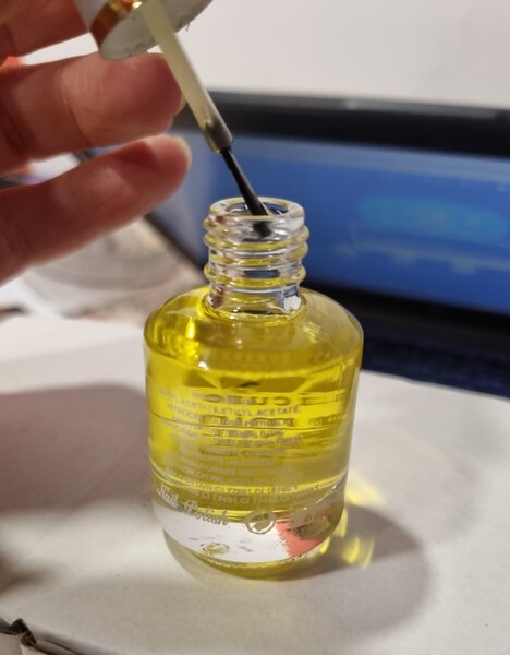 BNC vitaminsko ulje za nokte 20 ml.