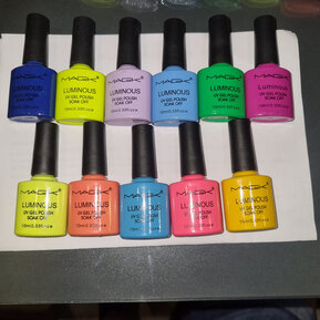 Magk set 11 komada  fluorescentni uv gel lak